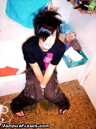 emo 1.jpg